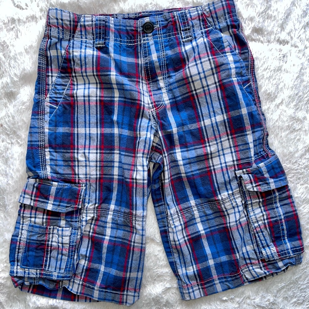 Boys size 12 Cherokee Red/White/Blue/Grey Plaid cargo  shorts NEW without tags